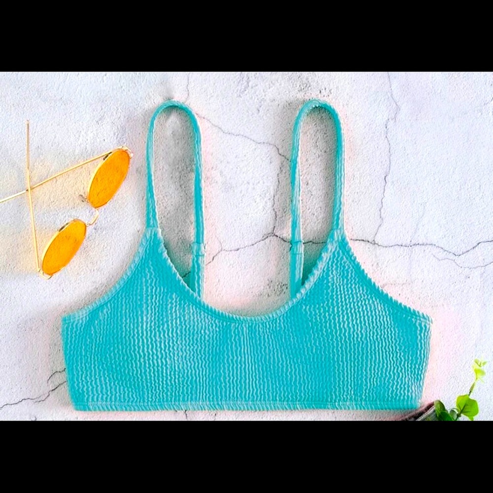 This is a bikini top